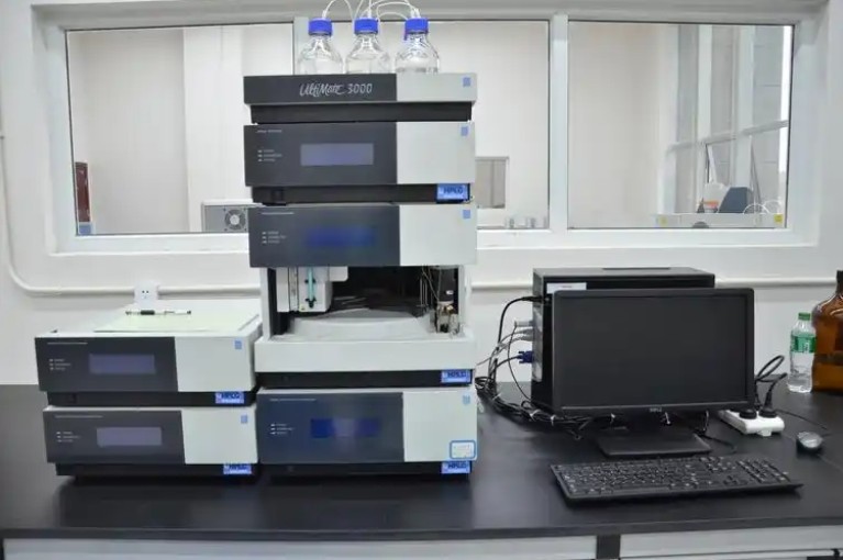 液相色譜熒光檢測濾光片簡介 液相色譜熒光檢測濾光片簡介