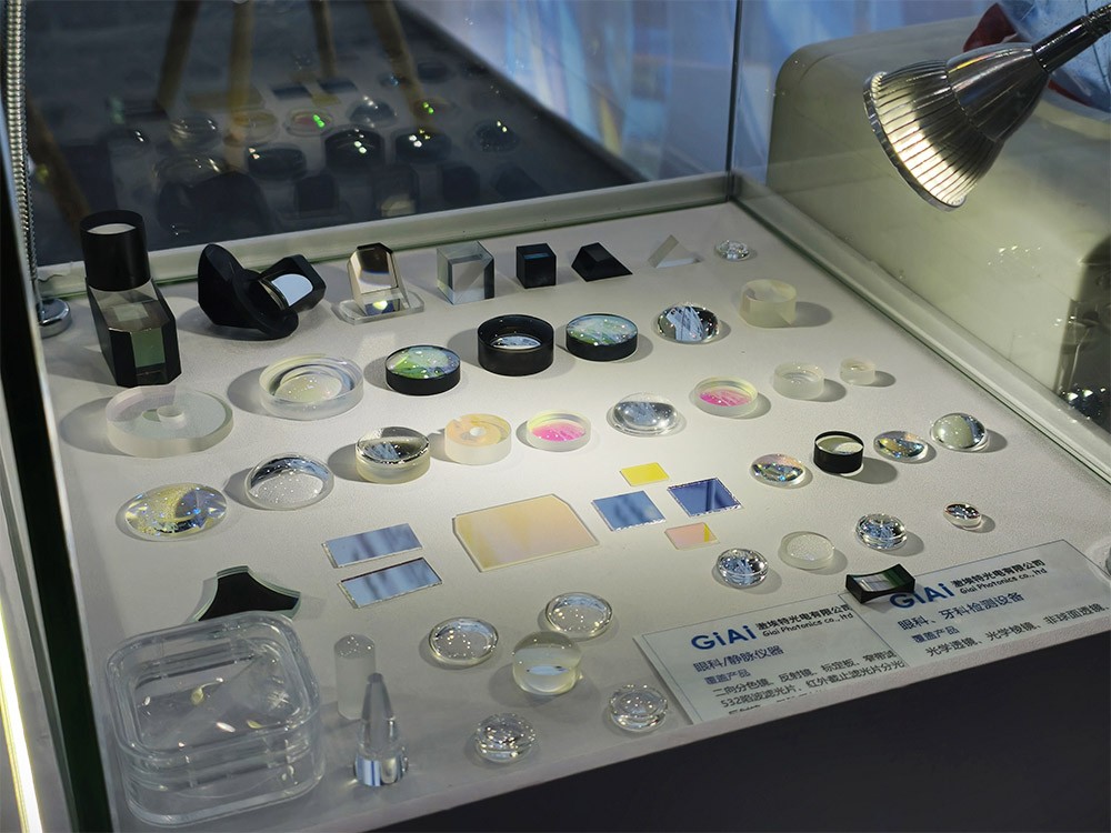 濾光片 眼科/牙科診療光學(xué)鏡片展示