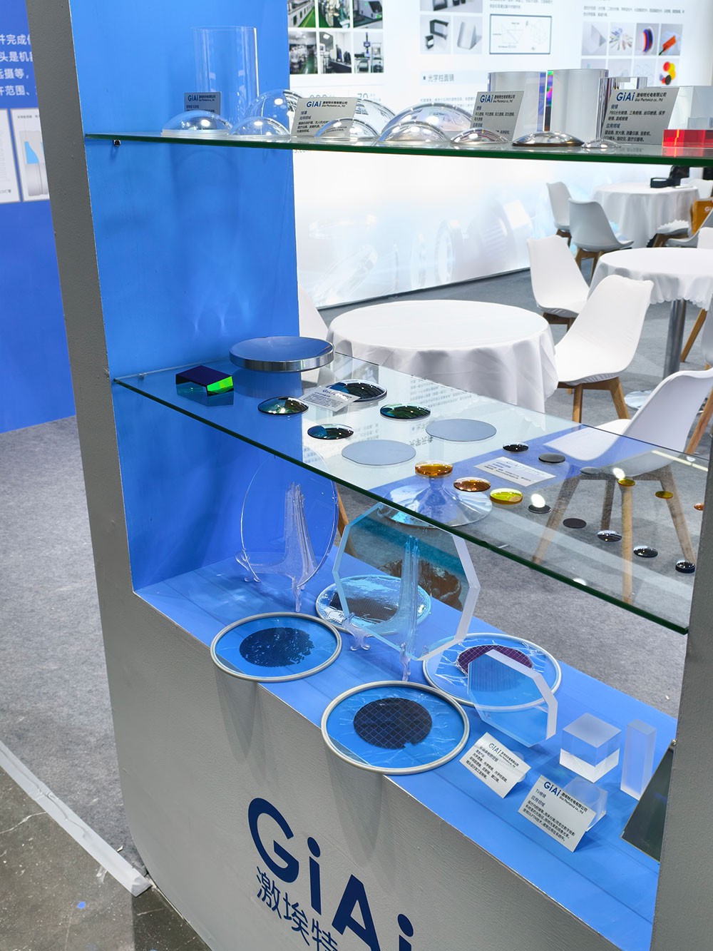 濾光片 慕尼黑現(xiàn)場(chǎng)激埃特展柜