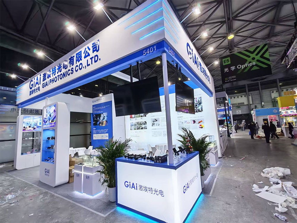 濾光片 激埃特裝修展臺(tái)